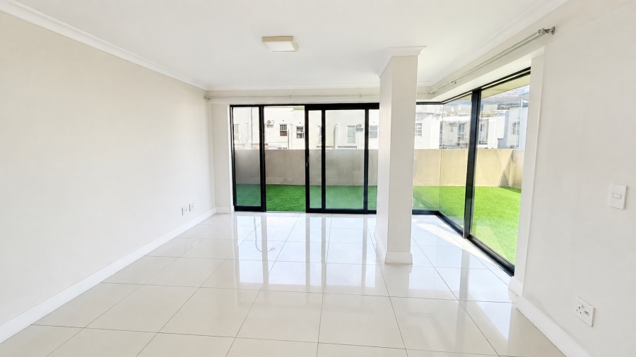 2 Bedroom Property for Sale in Zonnebloem Western Cape